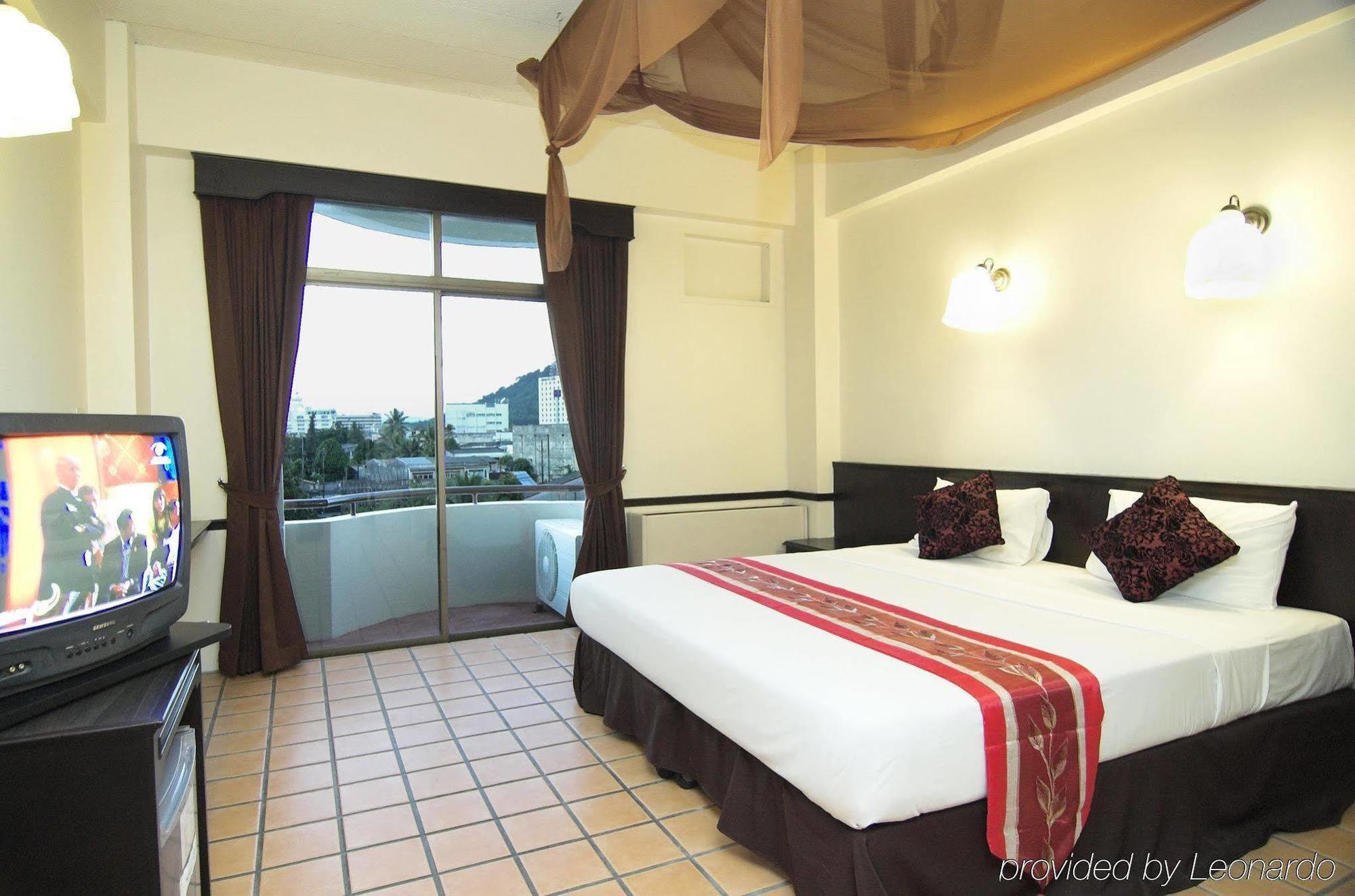 Rome Place Hotel Пхукет Экстерьер фото