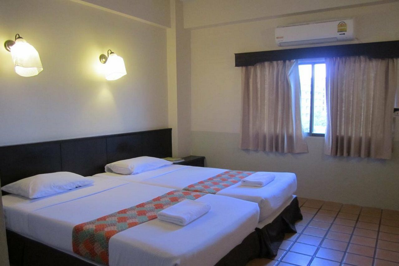 Rome Place Hotel Пхукет Экстерьер фото