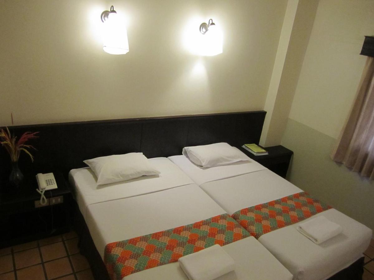 Rome Place Hotel Пхукет Экстерьер фото